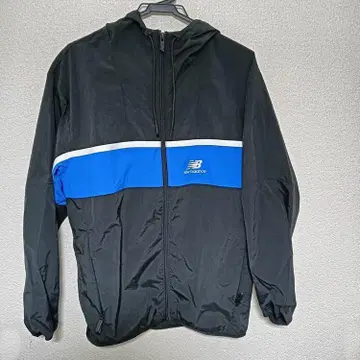 뉴발란스 나일론 자켓 블랙/블루 계열 AMJ21500 M 사이즈