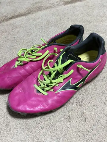 미즈노 축구화 핑크