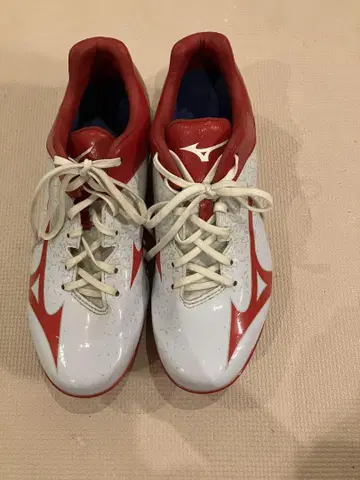 Mizuno 스파이크 슈즈 화이트/레드