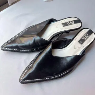 [ ZARA ] [ 새상품급 ] 탑 스티치 뮬 36