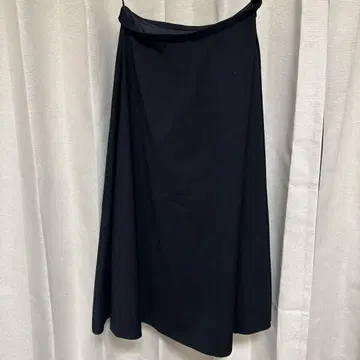 ADORE 블랙 플레어 스커트