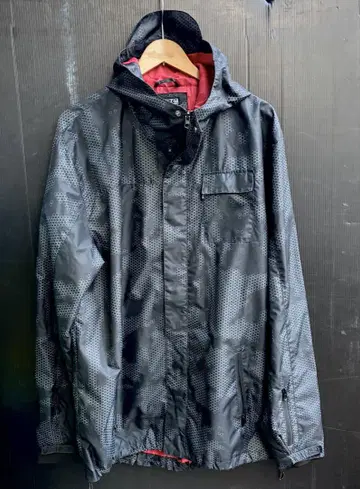 STAPLE PIGEON NYC HEXAGON JACKET 스테이플