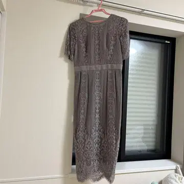 연보라 레이스 드레스 반팔 aimer