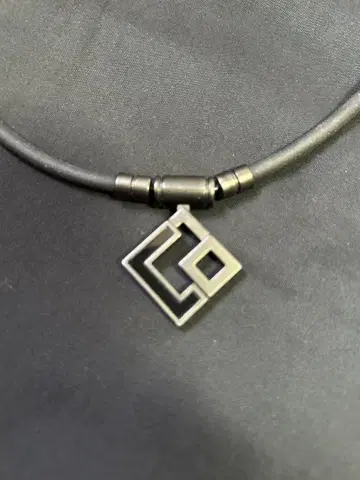 코란토츠테 목걸이