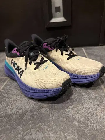 호카 챌린저 7 호카오네오네 26.5cm