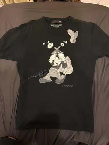 로엔 로아 디즈니 T셔츠 블랙 44