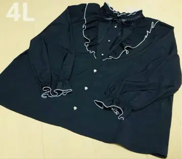 새상품 리본 포함 데콜테 레이스 하트 버튼 블라우스 블랙 4L