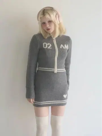 ANDMARY Logo zip set up