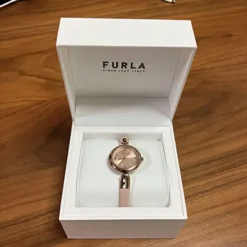 FURLA 로즈 골드 시계