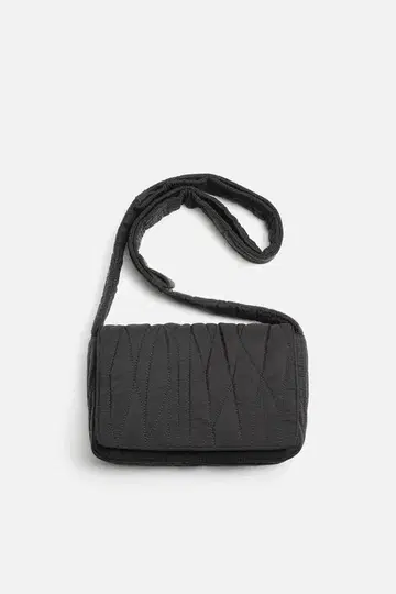 ZARA 자라 나일론 퀼팅 크로스 바디백 완판템