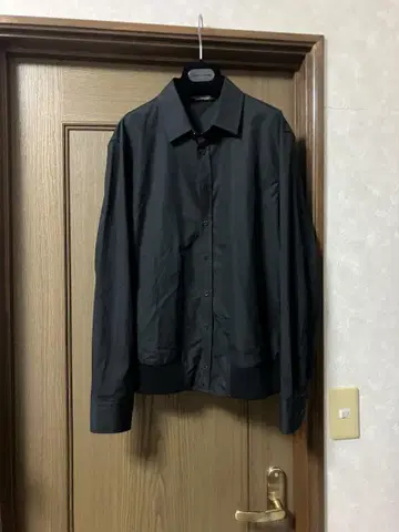 닐 바렛 셔츠 블루종 블랙