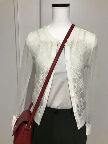 레이스 화이트 가디건 긴팔 moussy 마우지