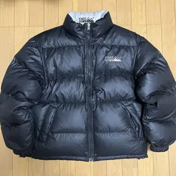 FIRST DOWN 리버서블 다운 자켓 블랙 화이트 M 두께감 있음