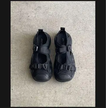 블랙 스포츠 샌들 조정 가능