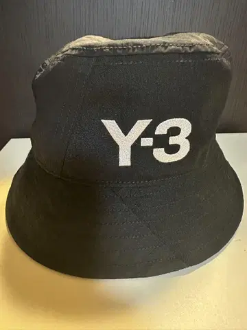 Y-3 블랙 버킷 햇