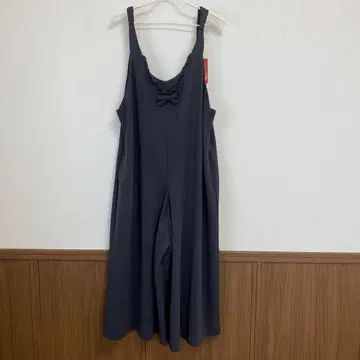 앤드러브 다크 그레이 살로펫 프릴 리본 루즈한 사이즈 3L 택 포함