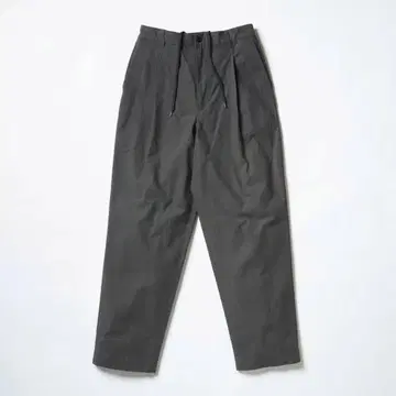 A Vontade 1 Tuck Easy Trousers 차콜 그레이