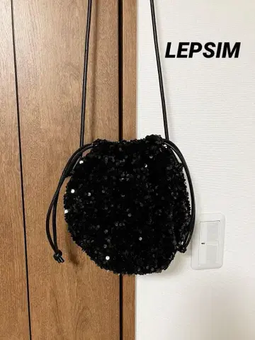 LEPSIM 렙심 비즈 장식 블랙 숄더백 사코슈