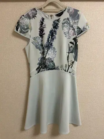 TED BAKER 플라워 프린트 원피스 2
