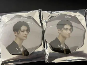 ENHYPEN MUSEUM 2024 니키 캔 배지