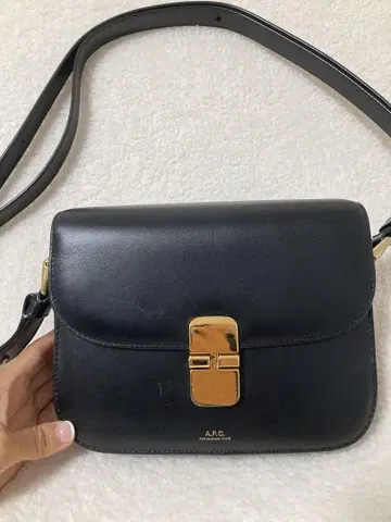 A.P.C 아페쎄 Grace 숄더백 블랙