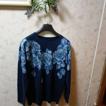 MAREX 이탈리아 네이비 파란 장미 프린트 긴팔 스웨터 이탈리아제