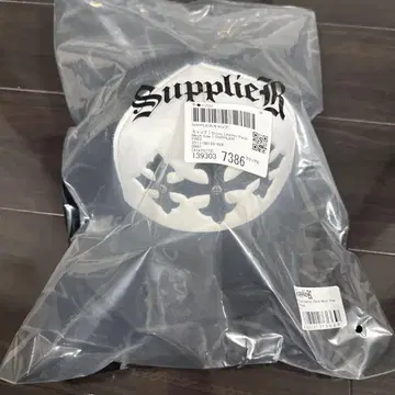 Supplier 크로스 모티브 트래커 캡