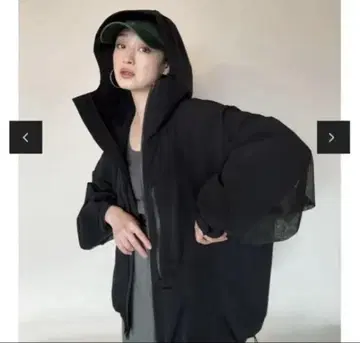 Day and Grade 다나카 마야 콜라보 상품 UV 발수 후드티