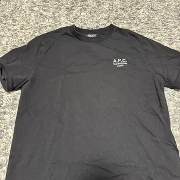 A.P.C. 블랙 티셔츠 S 사이즈