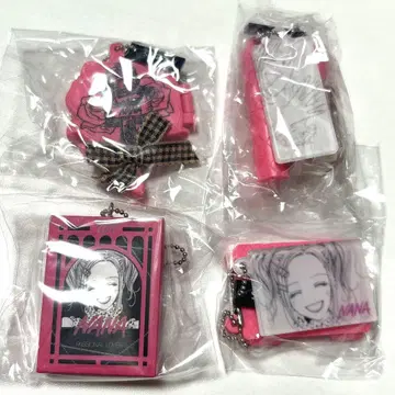 새상품 NANA 미니 참 컬렉션 하치 컴플리트 세트