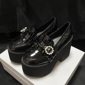 ROJITA 에나멜 프릴 신발 22.5cm