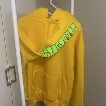 JOYRICH x SNOOPDOGG 옐로우 컬러 후드티