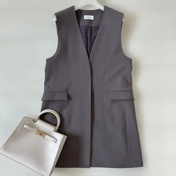 한 번 착용 PLST 노카라 미들 베스트 size M 띠어리