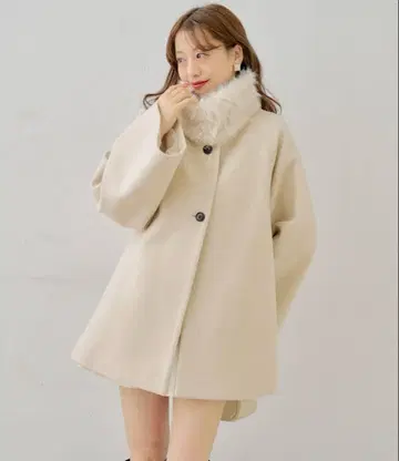 chico 퍼 탈부착 케이프 코트