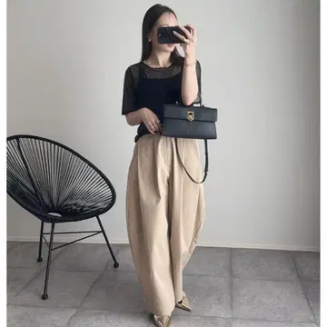 커브 디자인 와이드 팬츠