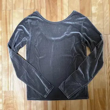 BLACK BY MOUSSY 백 오픈 티셔츠