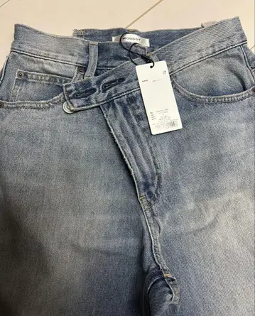 MOUSSY 라이트 블루 와이드 레그 데님