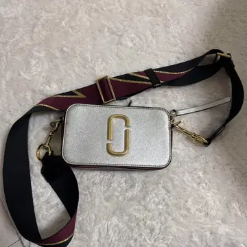 MARC JACOBS 실버 숄더백
