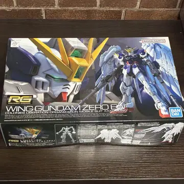 RG 윙건담 제로 EW 1/144 스케일 건담 프라모델