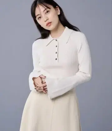 [ 미사용 새상품 ] 리브 플레어 슬리브 폴로 니트 uncrave