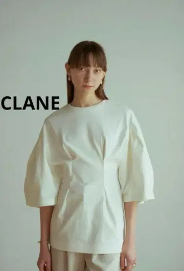CLANE (클라네) 빅 슬리브 허리 쉐이프 상의