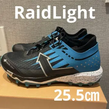 [ 완판템 ] 레이드라이트 트레일 러닝화 레볼루티브 25.5cm