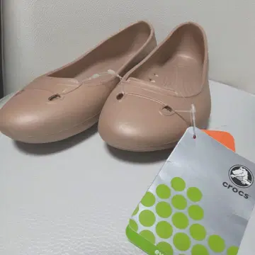 새상품 택 포함 crocs 샌들 24cm