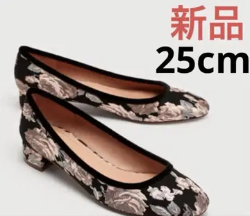 [ 새상품 ] ZARA 자카드 펌프스 꽃무늬 발레 슈즈 블랙 25cm