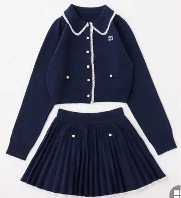 NICE CLAUP 니트 셋업 네이비