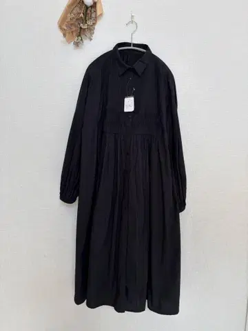 새상품 야기 핀턱 볼륨 셔츠 원피스 블랙 L