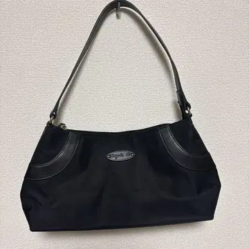 agnes b. 원 숄더백
