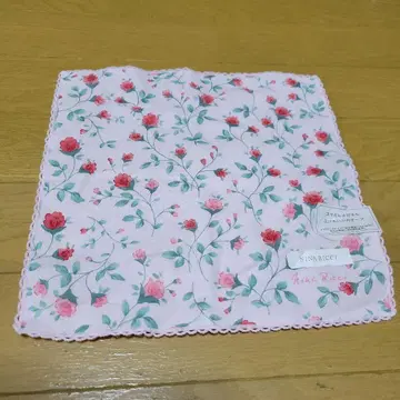 꽃무늬 손수건