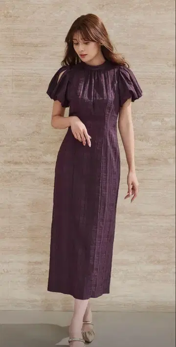 새상품 herlipto Bloom-Sleeve Jacquard Dress