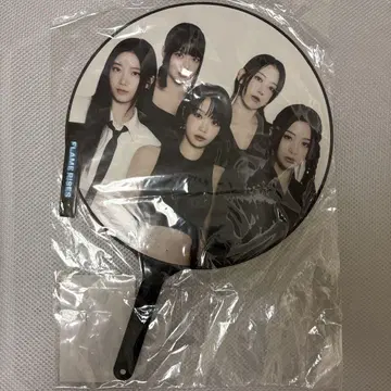 르세라핌 부채 올